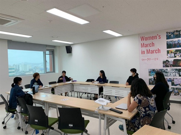 [유니브페미] ‘분리’가 아닌 ‘연대’: 트랜스젠더 혐오를 넘어 ‘여성 공간’ 상상하기